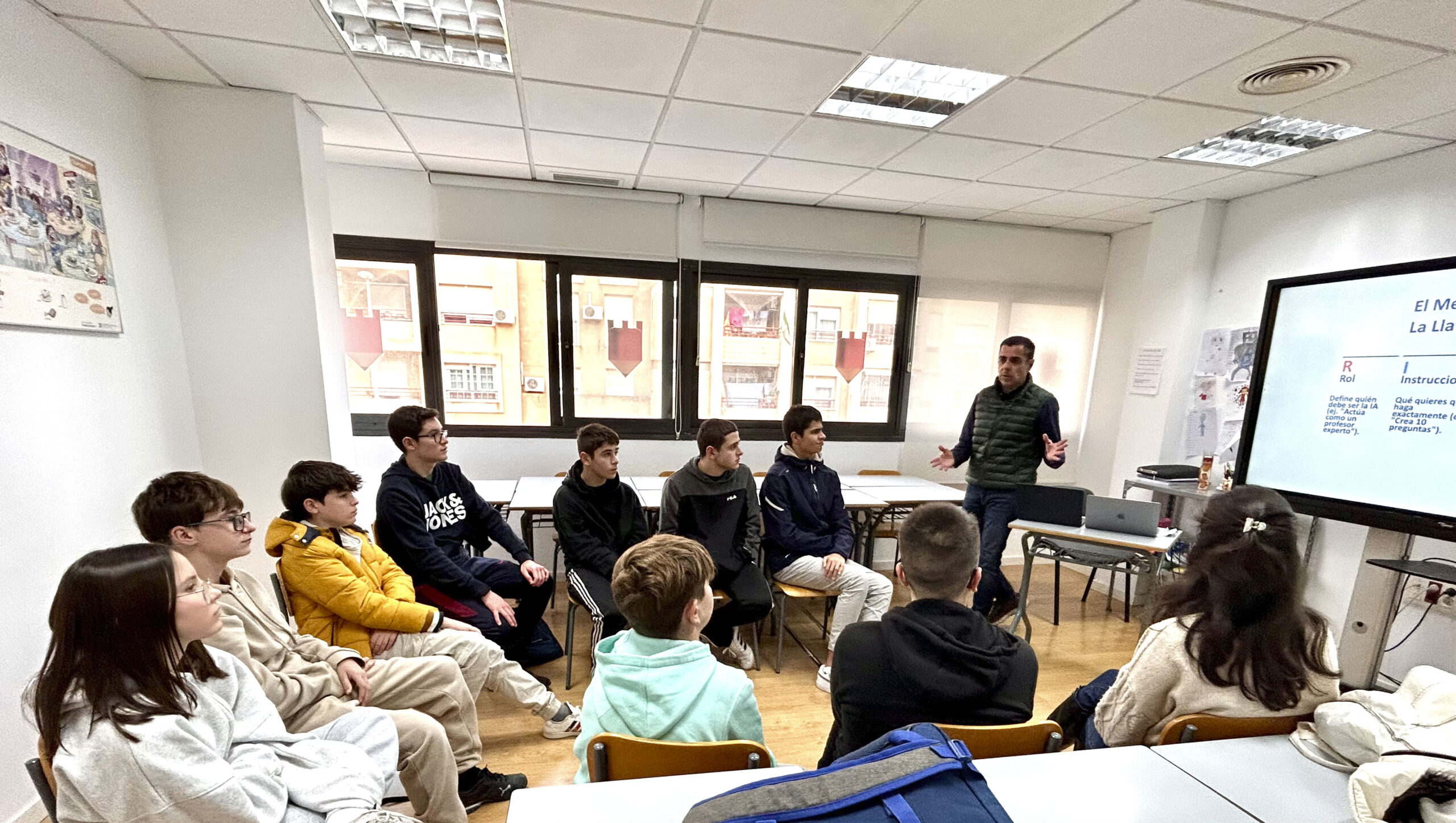 Mitos de la inteligencia artificial en jóvenes y su uso en el ámbito educativo. 